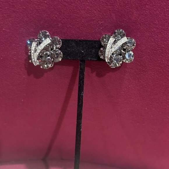 WEISS Smokey Black Art Deco Rhinestone EARRINGS - Picture 8 of 10